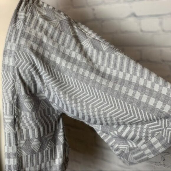 Peck and Peck Collection Kimono Sleeve Cardigan SM - Picture 6 of 9